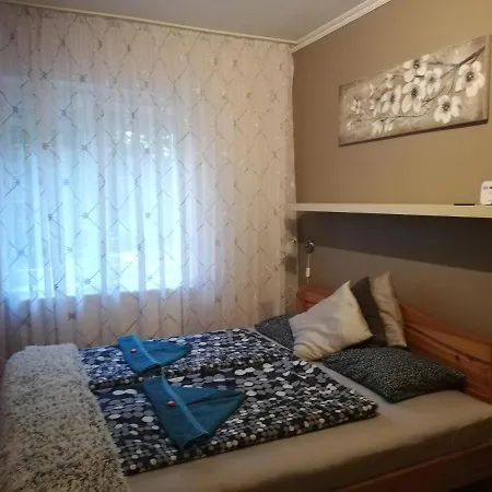 Lili Apartman *